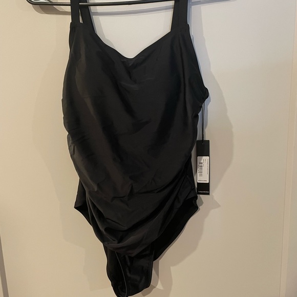 Catherine Malandrino One Piece Swimsuit with side ruching black size M NWT - Picture 1 of 5